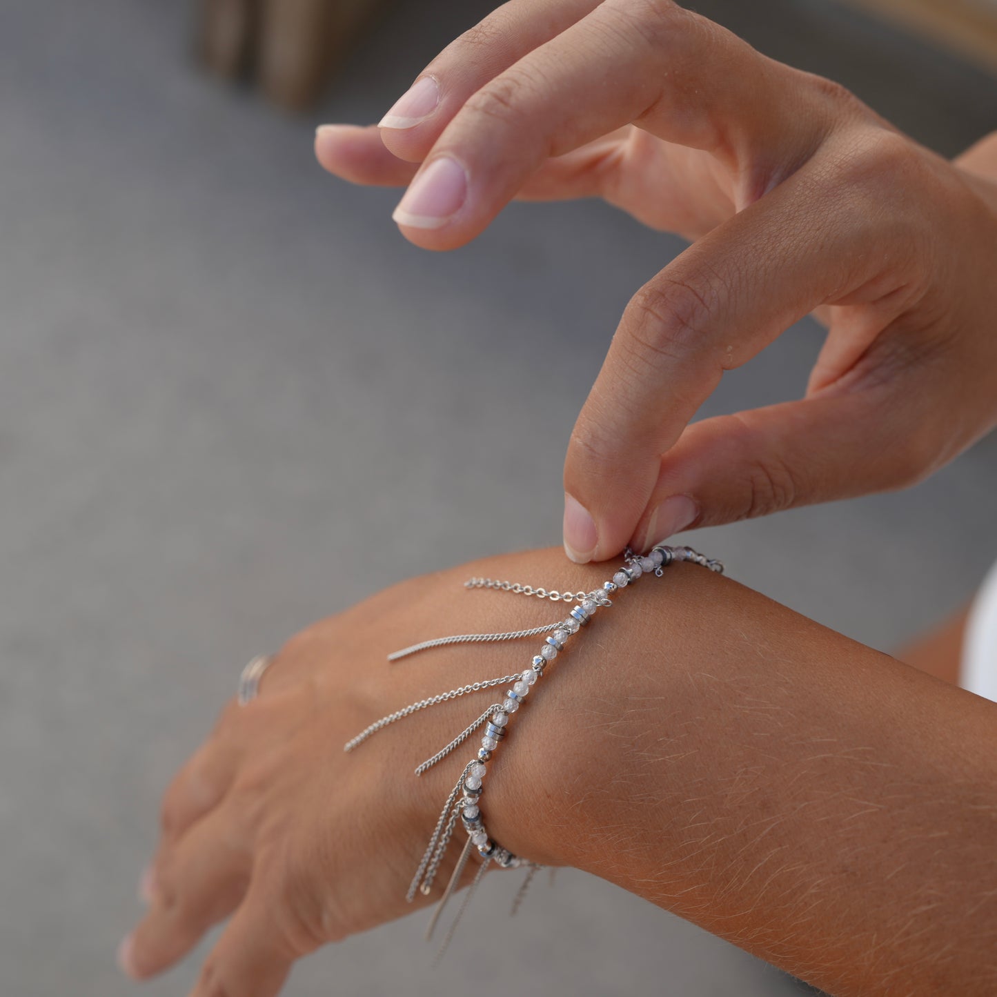 MEDUSA bracelet / in grey